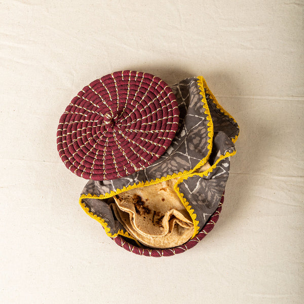 Handwoven Bread basket with a Lid (7 inches)