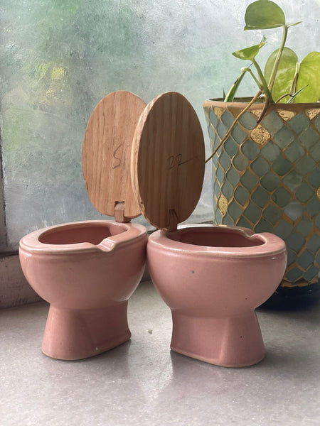 Ashtray-commode