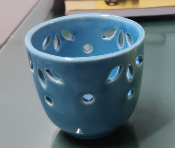 Glass shape cutwork T- light