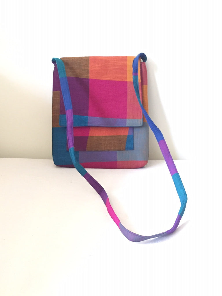 TERRA - Square-Flat Crossbody Bag – Hereu Studio